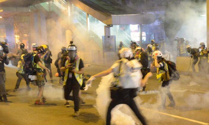Some Hongkongers Contracted Chloracne, Likely From Harmful Chemicals in Tear Gas