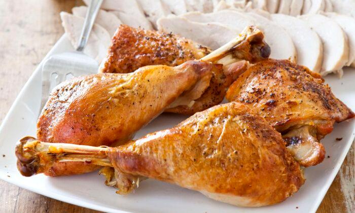 Make-Ahead Roast Turkey and Gravy