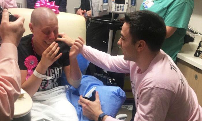 Loyal Boyfriend Who Stuck With Girlfriend During Breast Cancer Proposes on Her Last Day of Chemo