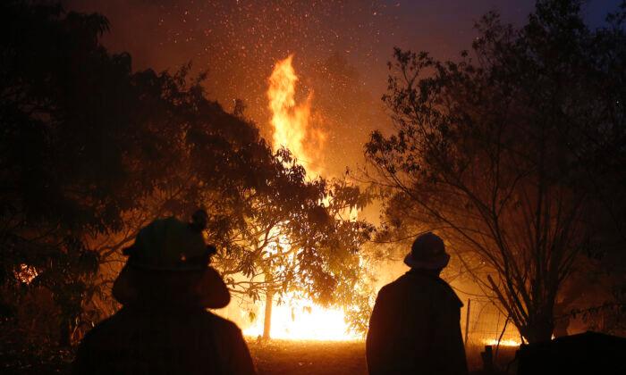 Home Losses Hit 250, Fire Risk Rises to ‘Severe’ in Australian State