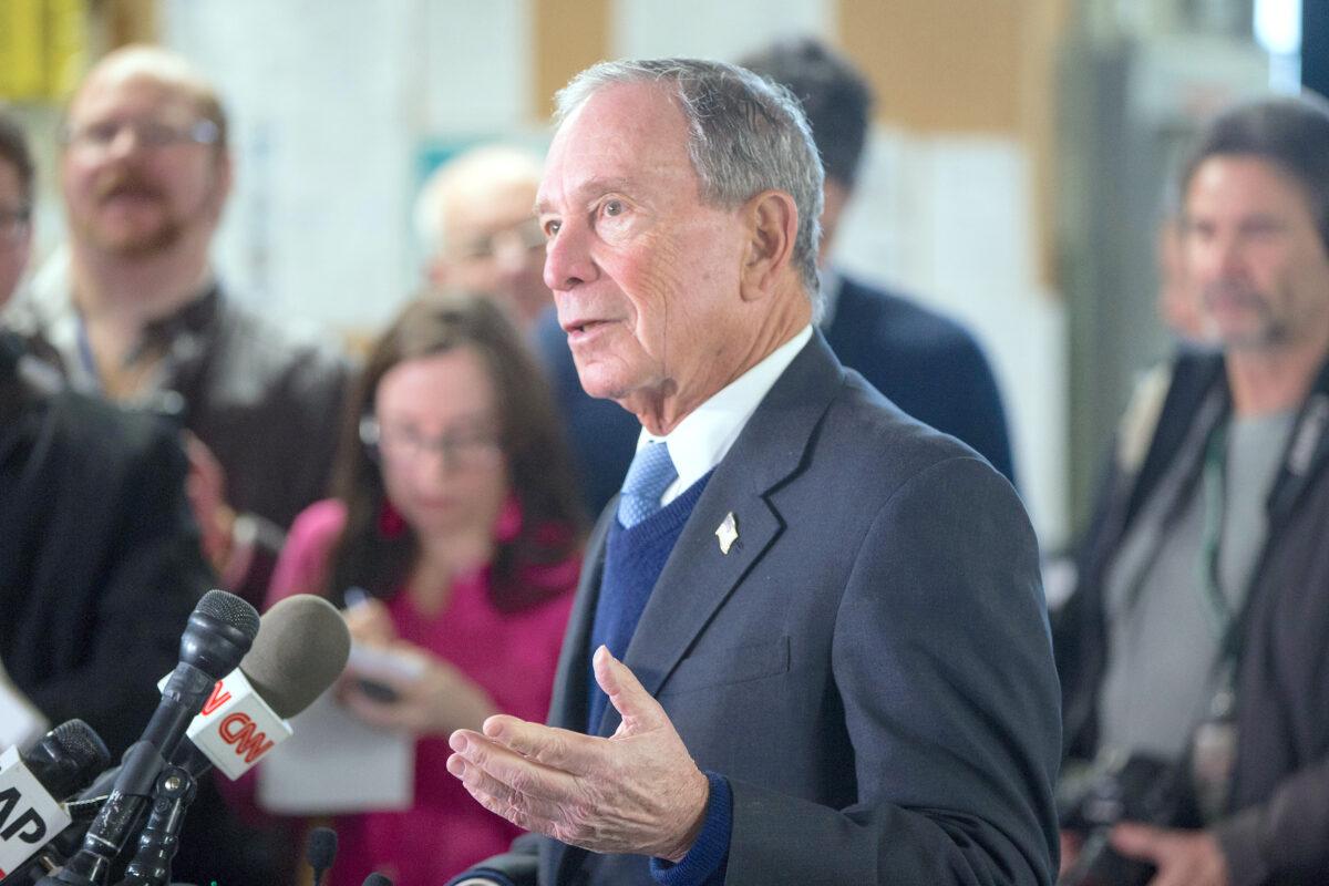 Former New York City Mayor Michael Bloomberg speaks with the media after touring the W.H. Bagshaw Company during an exploratory trip in a Jan. 29, 2019. (Scott Eisen/Getty Images)