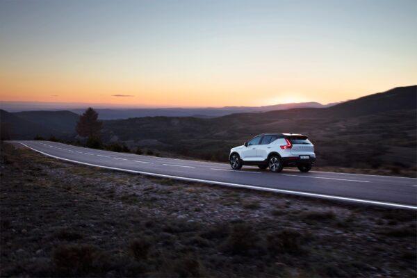 2020 XC40 T5 AWD R-Design exterior. (Volvo Canada)