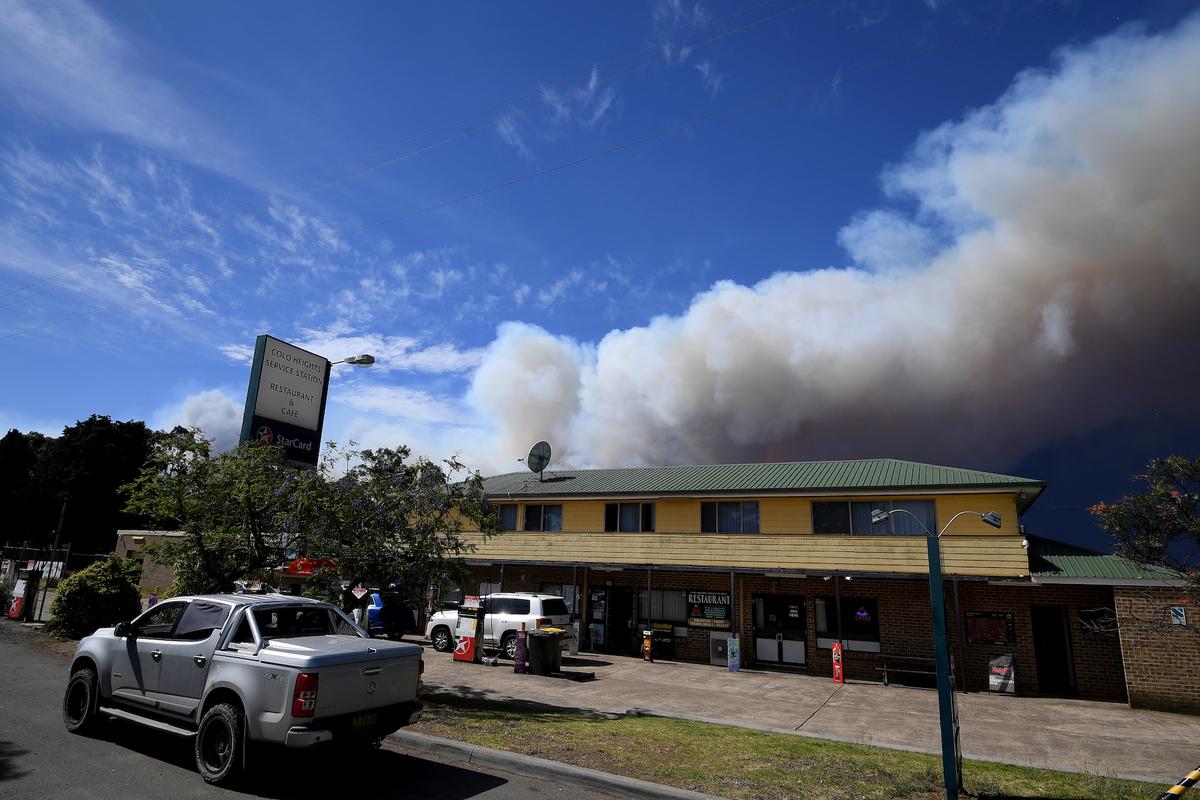 A general view of smoke from the Gospers Mountain fire near Colo Heights, northwest of Sydney, Australia, on Nov. 15, 2019. (AAP Image/Dan Himbrechts/via Reuters)