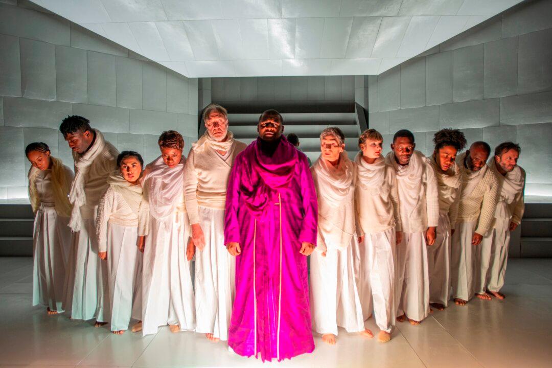 Theater Review: ‘Oedipus Rex’ at Chicago’s Court Theatre
