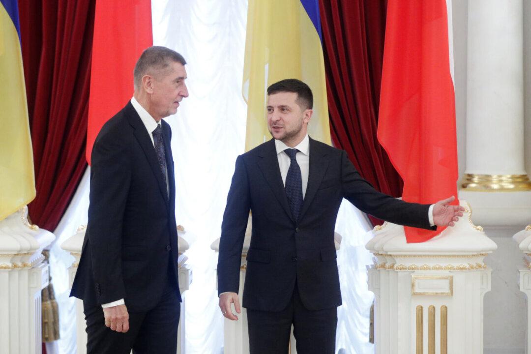 Ukraine Wants Timeline for Return of Territories From Russia at December Summit