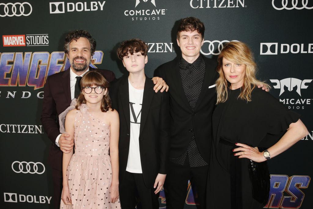 Ruffalo, Coigney, and their children at the Los Angeles World Premiere of Marvel Studios' "Avengers: Endgame" on April 23, 2019 (©Getty Images | <a href="https://www.gettyimages.com/detail/news-photo/mark-ruffalo-sunrise-coigney-and-family-attend-the-los-news-photo/1138777801">Jesse Grant</a>)