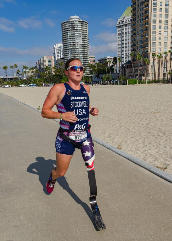 Melissa Stockwell competes at the 2019 USAT Paratriathlon National Championships in Long Beach, Calif. (USA Triathlon/Rich Cruse)