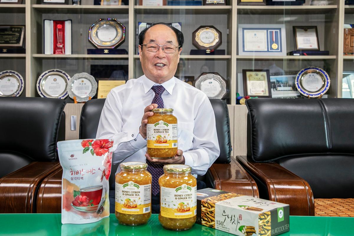 Sweet Success: How This Rags-to-Riches Entrepreneur Paved a Path in Honey