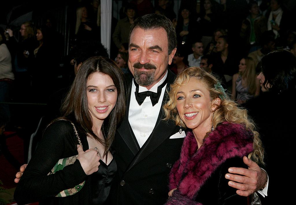 Selleck, Jillie Mack, and Hannah at the 31st Annual People's Choice Awards held in the Pasadena Civic Auditorium in California on Jan. 9, 2005 (Vince Bucci/Getty Images)