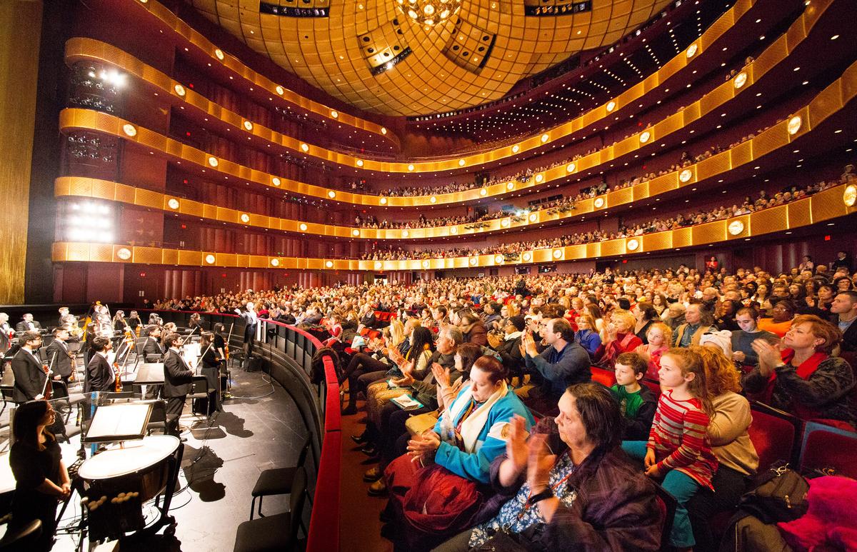 Chinese Consulates Heap Pressure on Theaters to Cancel Shen Yun Performances