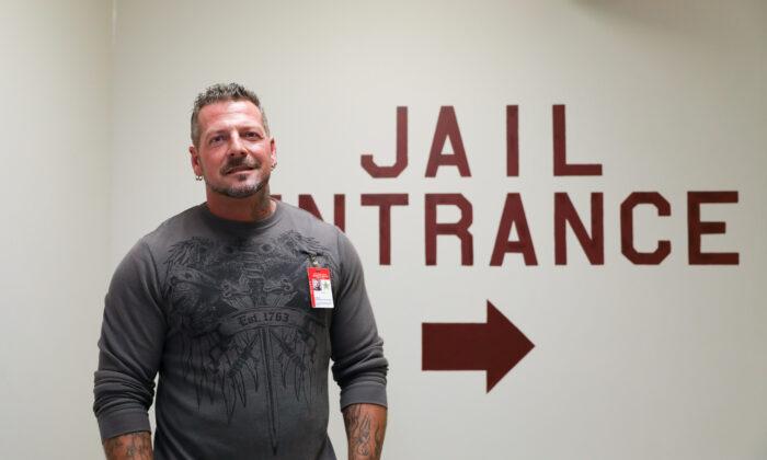 Former Drug Addicts Provide Crucial Lifeline in Ohio Jail