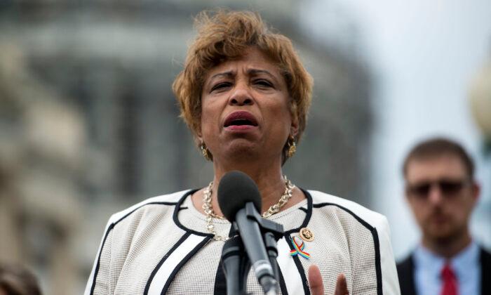Democratic Congresswoman Issues ‘Clarifying’ Statement, Says She Supports Impeachment