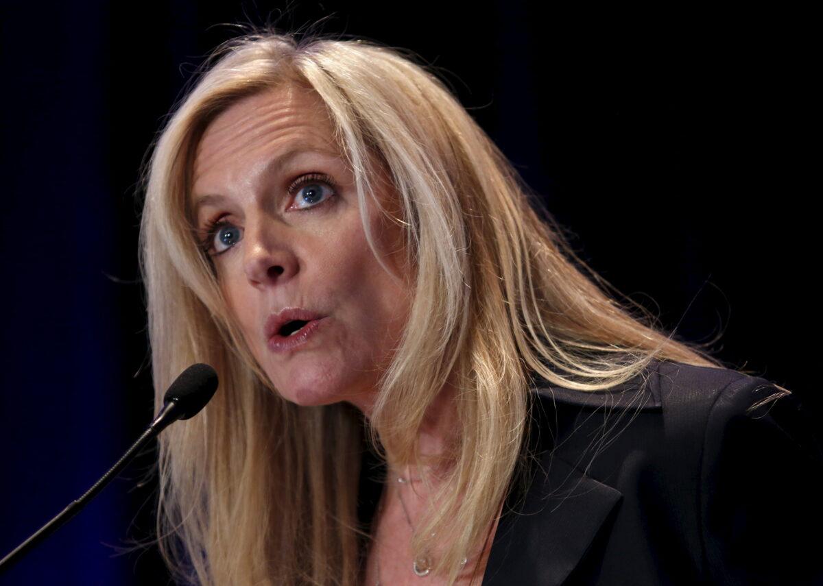 Federal Reserve Gov. Lael Brainard delivers remarks on "Coming of Age in the Great Recession" at the Federal Reserve's ninth biennial Community Development Research Conference focusing on economic mobility in Washington on April 2, 2015. (Yuri Gripas/File Photo/Reuters)