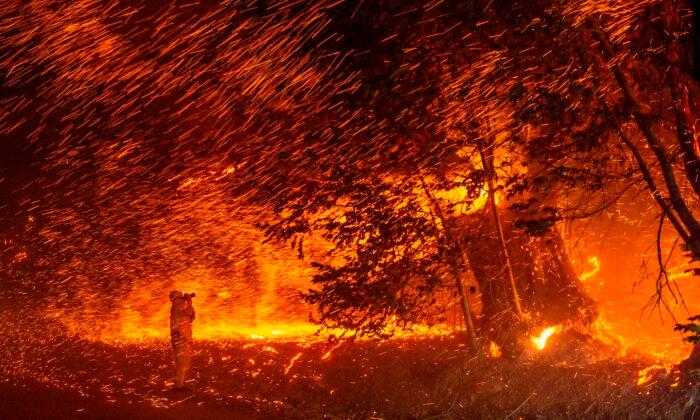 Thousands Forced to Flee Their Homes as Wildfires Blaze Through Santa Barbara, California