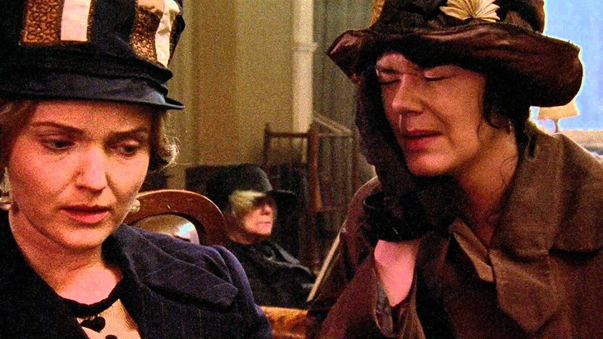 Miranda Richardson (L) and Josie Lawrence in "Enchanted April." (Miramax)