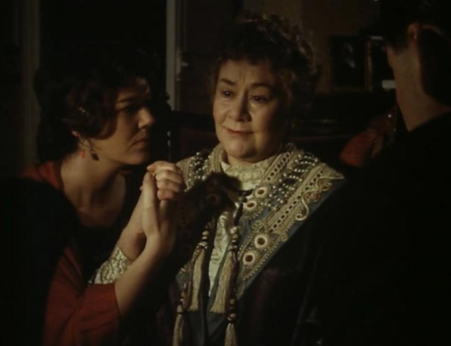 (L–R) Josie Lawrence, Joan Plowright, and Alfred Molina in "Enchanted April." (Miramax)