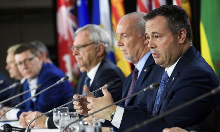 Premiers Ask for More Health Funding, Express Hesitation on Pharmacare