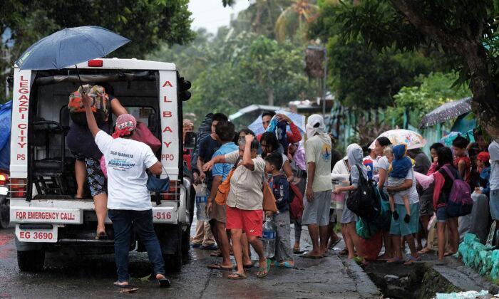 Powerful Typhoon Nears Philippines, Forcing Evacuations