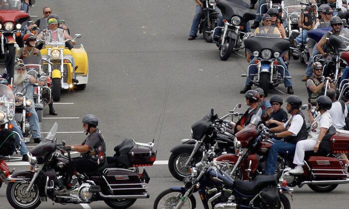 Dozens of Bikers Escort Abused Kids to School, Support Victims of Child Abuse Nationwide