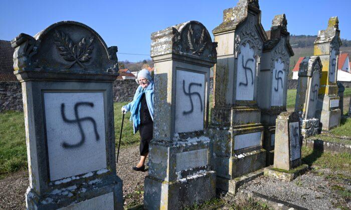 Jewish Graves in France Defaced in Fresh Wave of Anti-Semitic Attacks