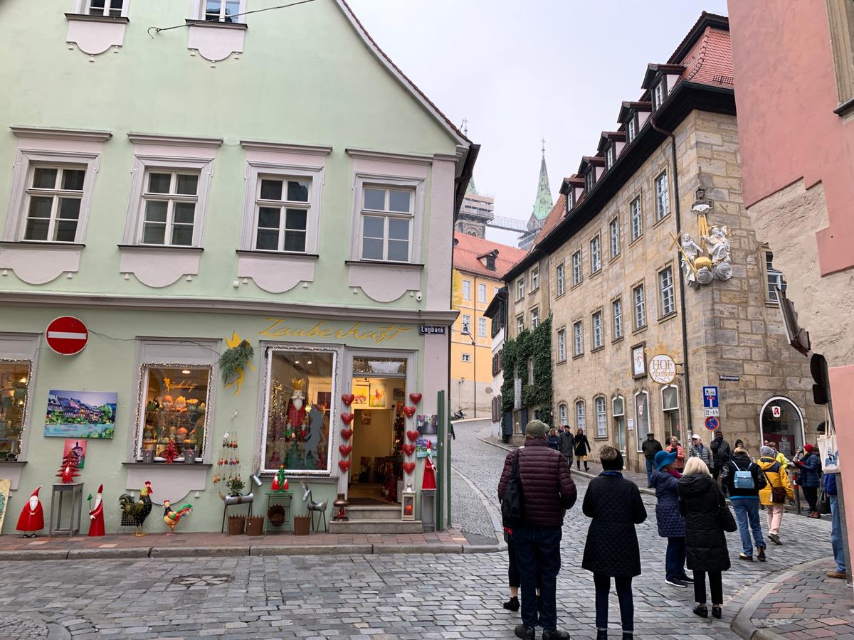 Exploring Bamberg’s streets. (Janna Graber)