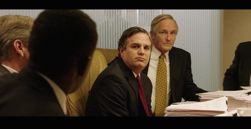 Mark Ruffalo (C) as a lawyer in "Dark Waters." (Focus Features)