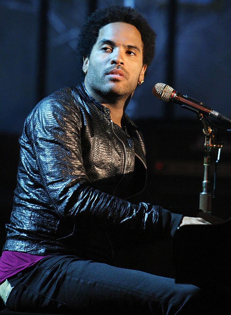 U.S. singer Lenny Kravitz. (©Getty Images | <a href="https://www.gettyimages.com/detail/news-photo/singer-lenny-kravitz-performs-on-stage-at-the-german-news-photo/80081370?adppopup=true">JOERG KOCH</a>)