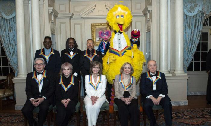 Sally Field, Linda Ronstadt, Earth Wind & Fire, and Sesame Street Celebrated at Kennedy Center