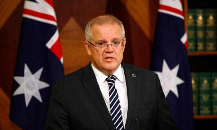Australia’s PM Defends Climate Stance Amid Hundreds of Bushfires