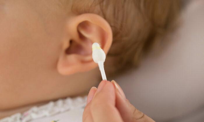 6 Ear Wax Symptoms to Watch Out for and What They Can Tell You About Your Health