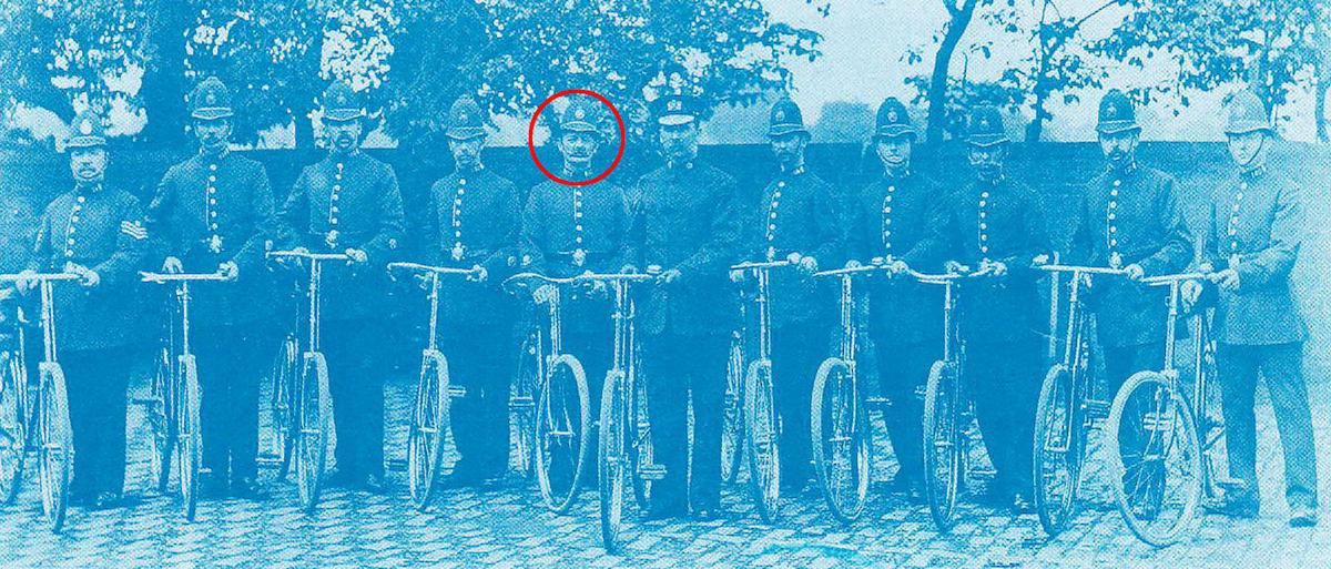 The Clacton Police Division 1907. Charles Cook is fifth from the left (circled). (©SWNS)