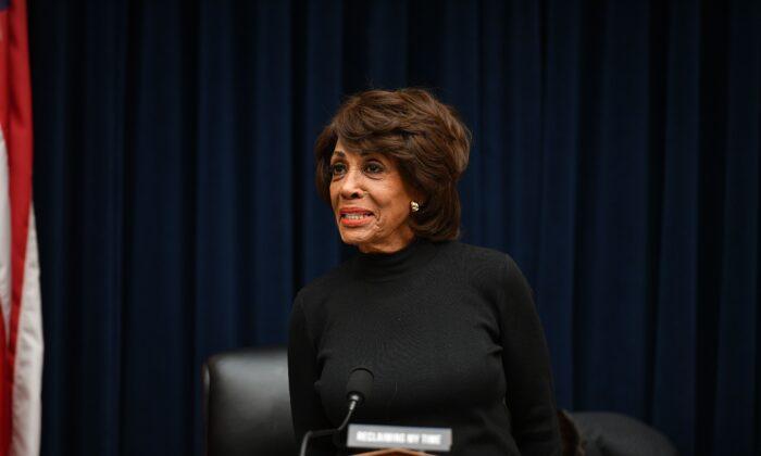 Waters Alleges Secret Putin-Trump Deal, Admits She Has No Evidence
