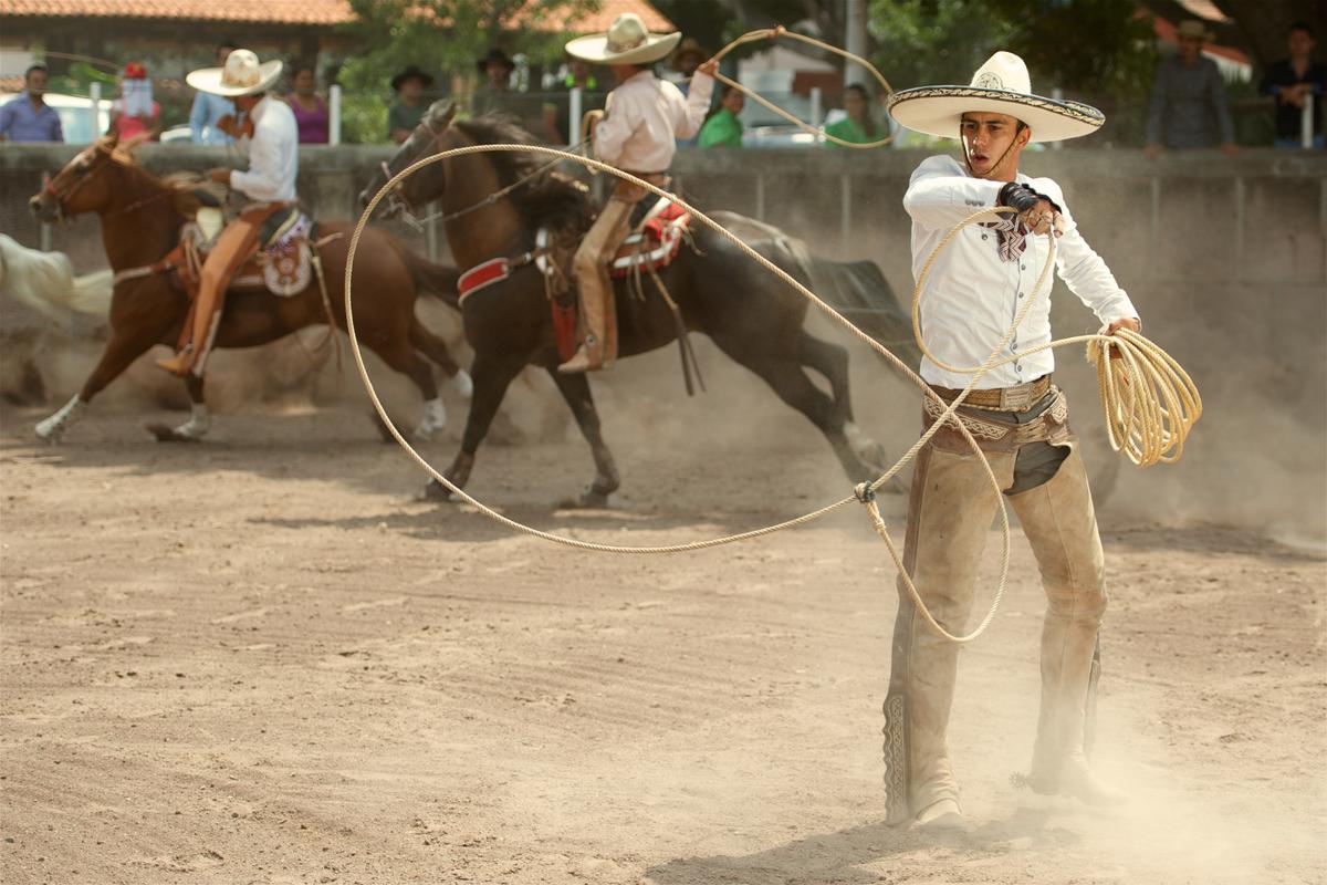 A charro, or Mexican horseman, works on his roping skills. (Courtesy of Guadalajara Tourism Board)