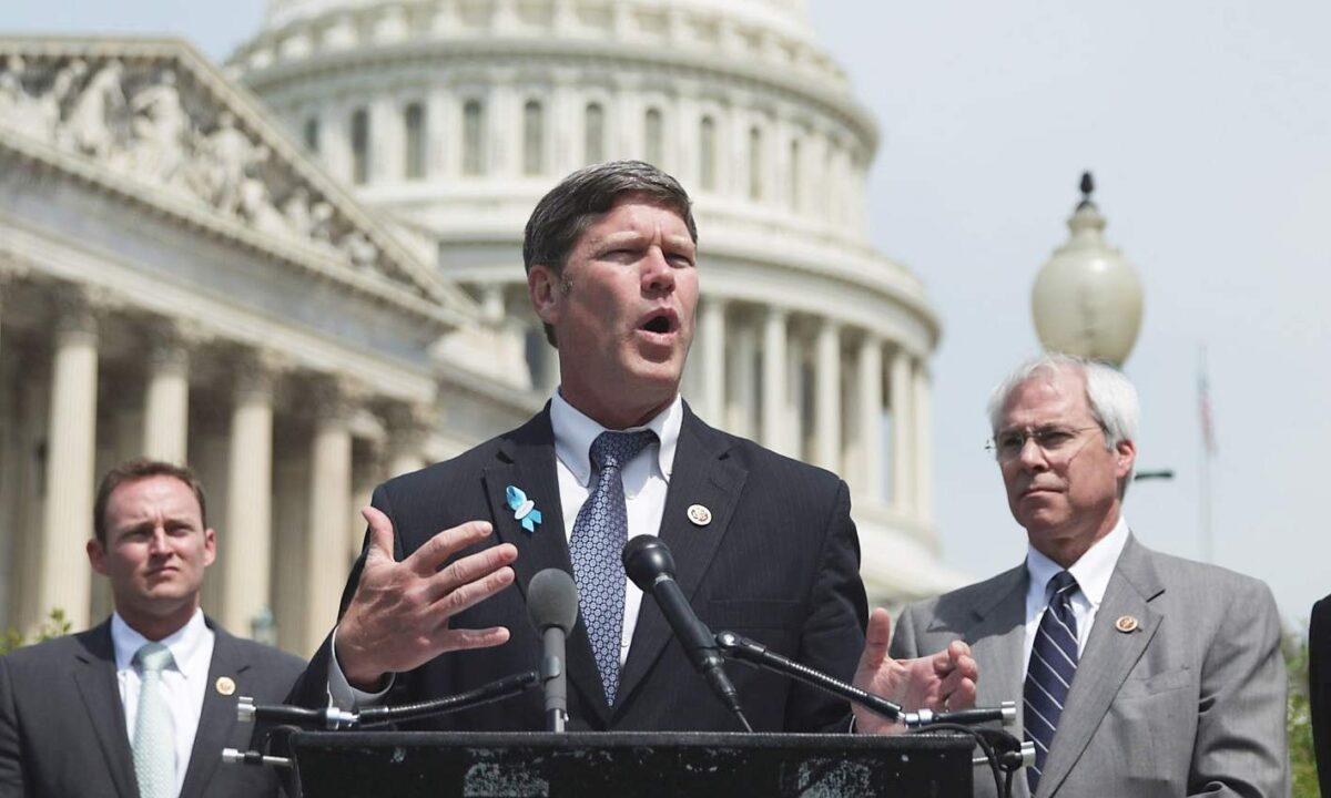 Rep. Ron Kind (D-Wis.) (C) speaks during a news conference with a bipartisan group of House members outside the U.S. Capitol in Washington on May 20, 2014. (Chip Somodevilla/Getty Images)