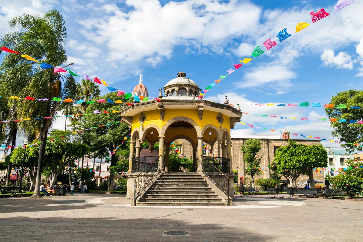 Tlaquepaque, one of Mexico's designated "Magical Towns," is known for its bright displays of color. (Courtesy of Guadalajara Tourism Board)