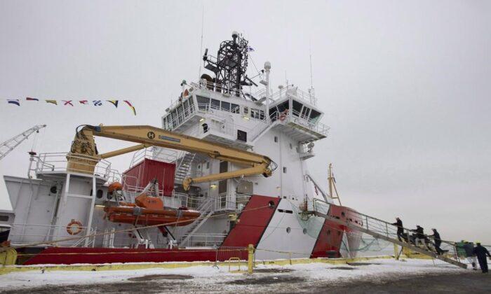 Canadian Coast Guard’s New Icebreaker Still in the Works