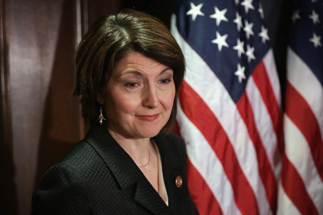 Fauci, Other NIH Officials May Not Have Been Legally Appointed to Their Offices, House GOP Says