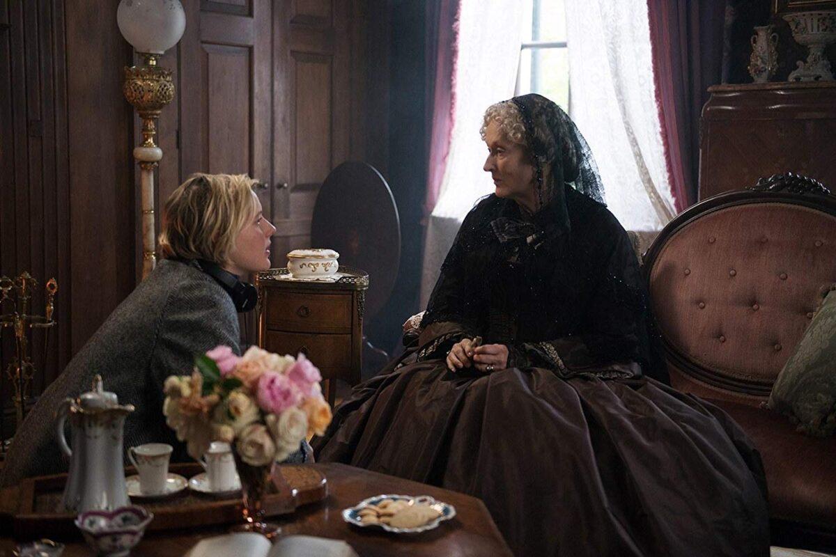 Greta Gerwig (L) directs Meryl Streep on the set of “Little Women.” (Columbia Pictures)