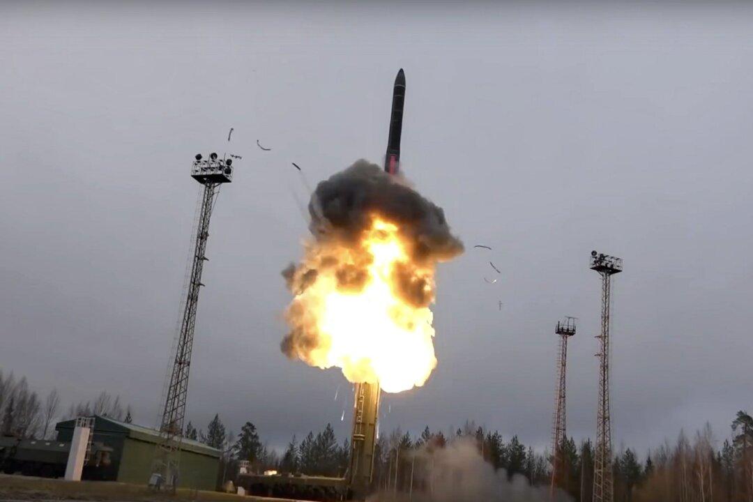 Russia, US to Hold Nuclear Disarmament Talks This Month, China Declines to Join
