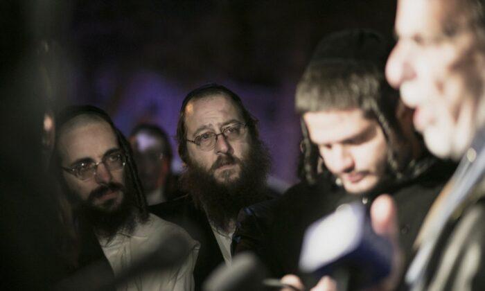 5 Stabbed in Anti-Semitic Attack at Private Hanukkah Party, Suspect in Custody