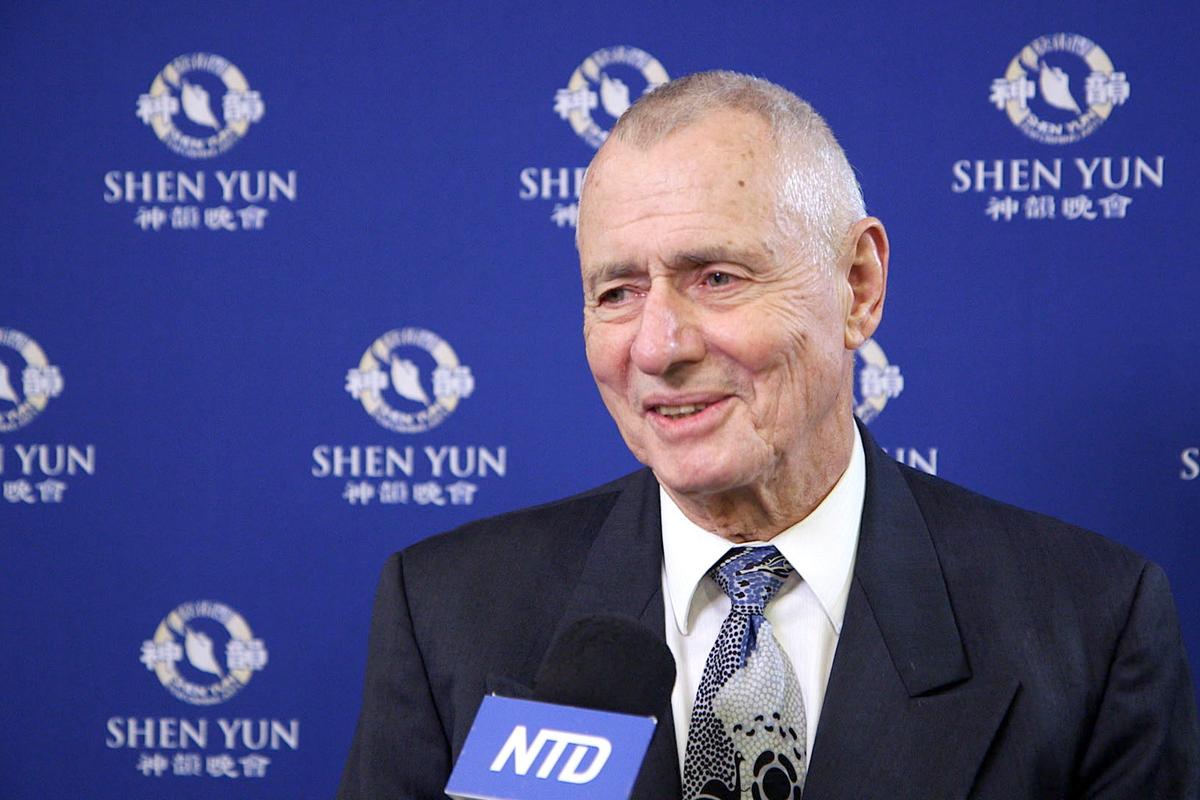 Vascular Surgeon Lauds Shen Yun’s Stand for Human Rights