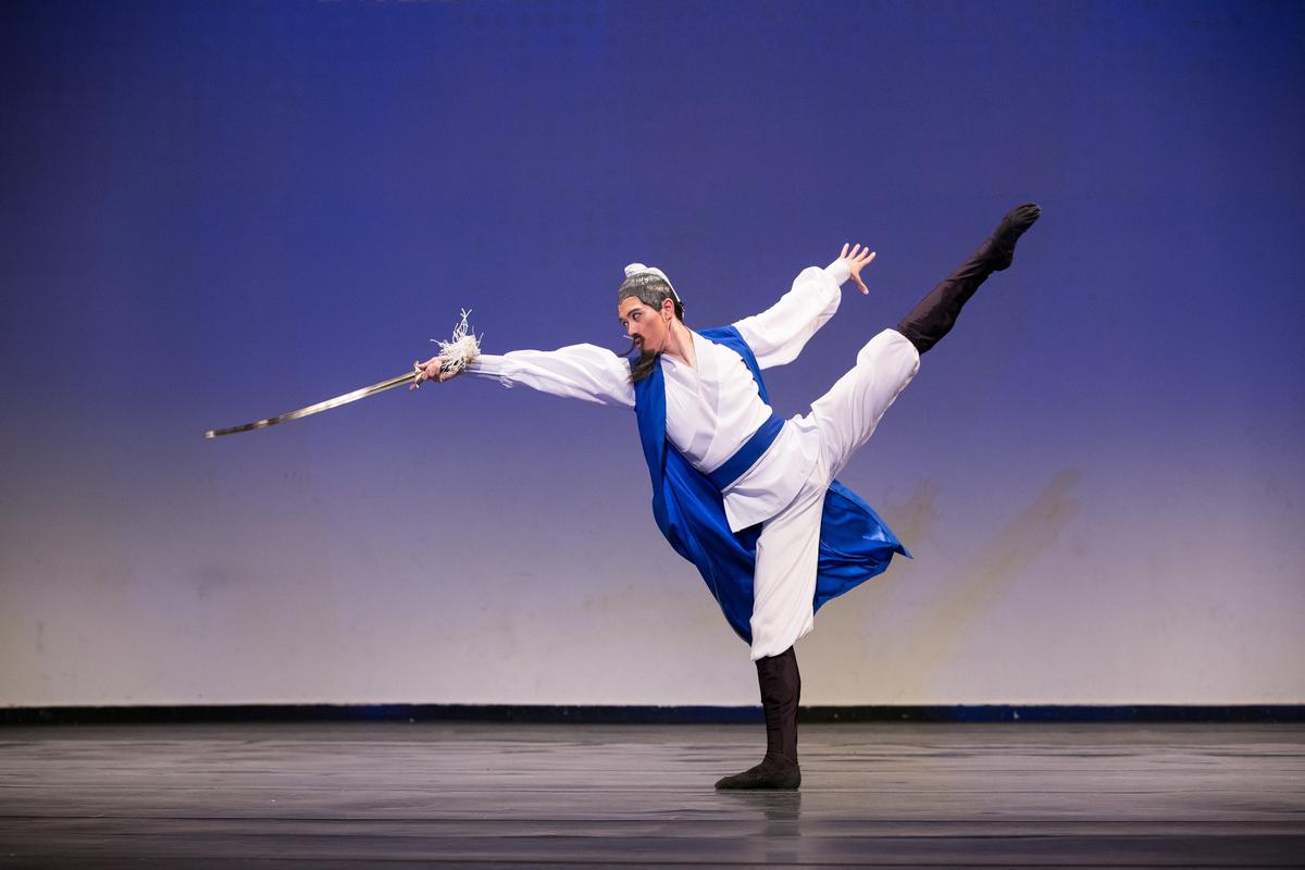 Shen Yun Principal Dancer Monty Mou on the Expressive Power of Classical Chinese Dance