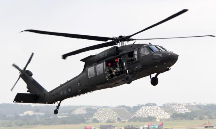Philippines Signs $624 Million Deal for 32 Black Hawks