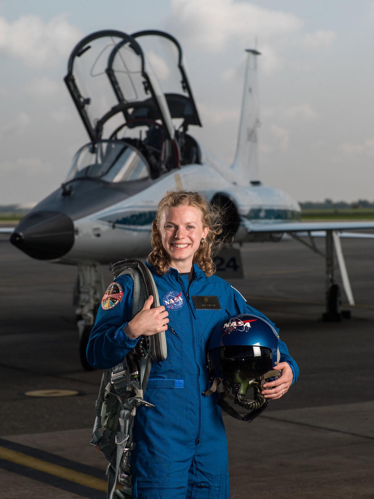 NASA astronaut candidate Zena Cardman pictured at Ellington Field Joint Reserve Base in Houston, Texas, on June 6, 2017 (©NASA | <a href="https://www.flickr.com/photos/nasa2explore/44050868974/in/album-72157698260056092/">Robert Markowitz</a>)