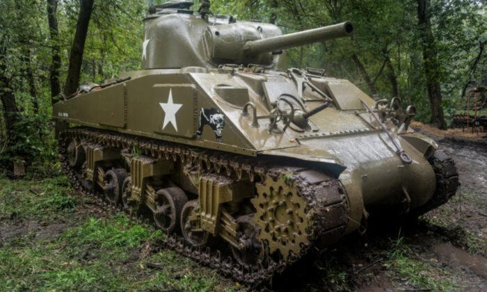 Texas Millionaire Buys WWII-era Tank and Parks It Outside His Mansion, Angering Locals
