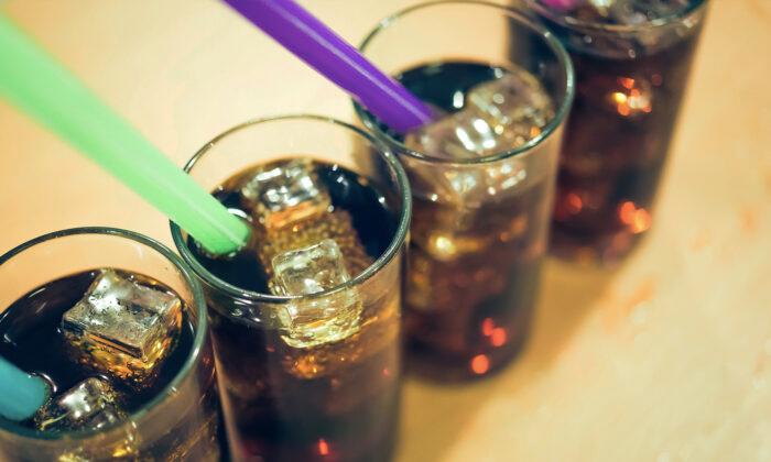 4 Health Hazards of Drinking Artificially Sweetened Soda: From Diabetes to Mental Health