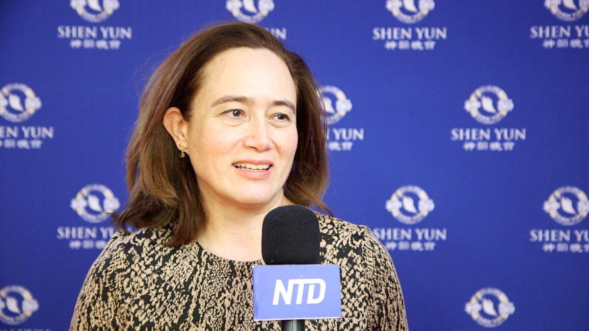 Ana Caicedo enjoyed Shen Yun at the Place des Arts in Montreal on Jan. 4, 2020. (NTDTV)