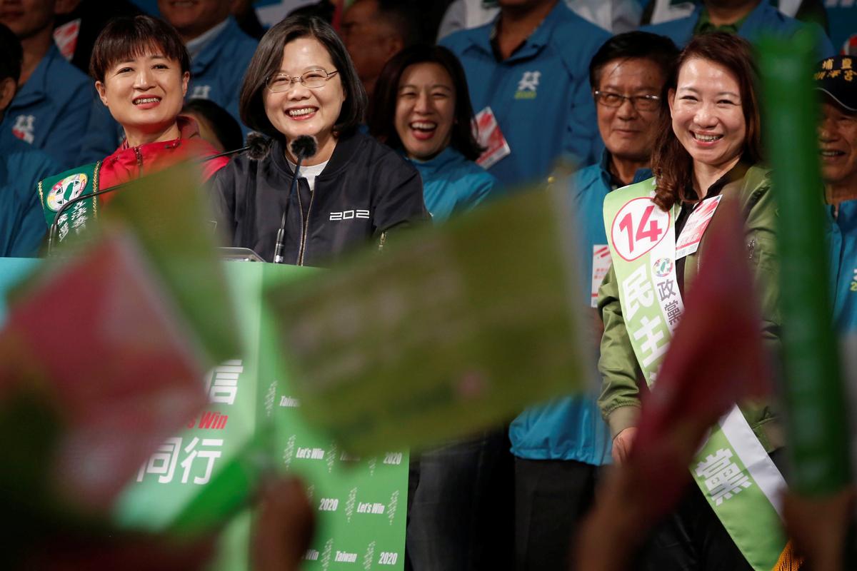 Taiwan President Tsai Ing-wen attends a campaign ahead of the presidential election in Changhua, Taiwan on Jan. 7, 2020. (Ann Wang/Reuters)