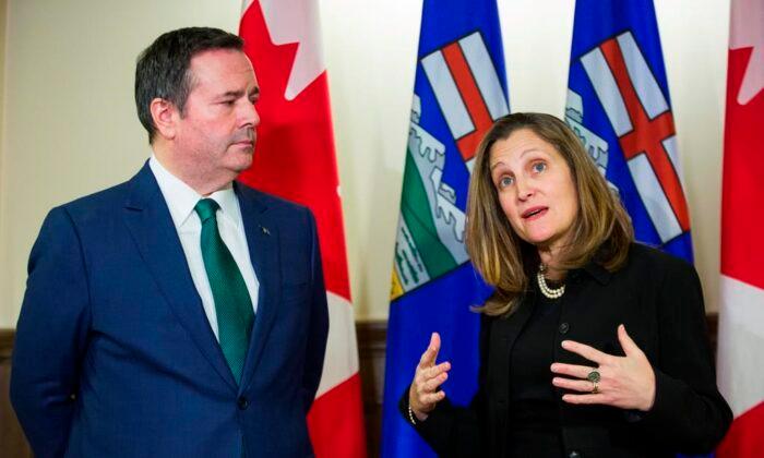 Freeland Meets With Kenney, Nenshi in Calgary
