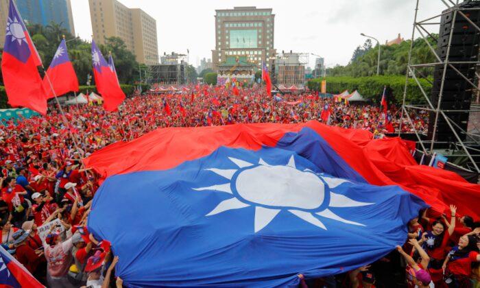 Hong Kong’s Example Hangs Over Taiwan’s Election